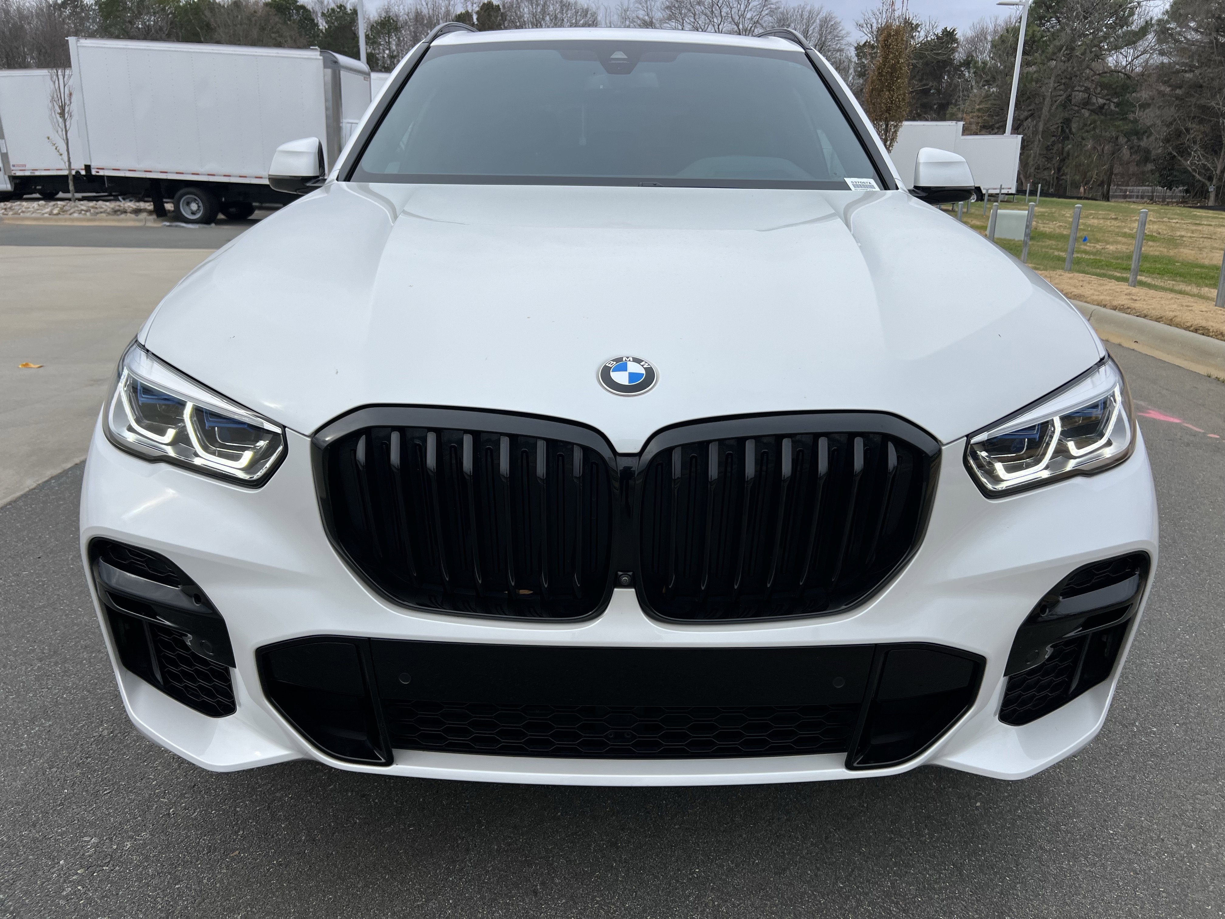 Used 2023 BMW X5 M50i w/ Executive Package image 4