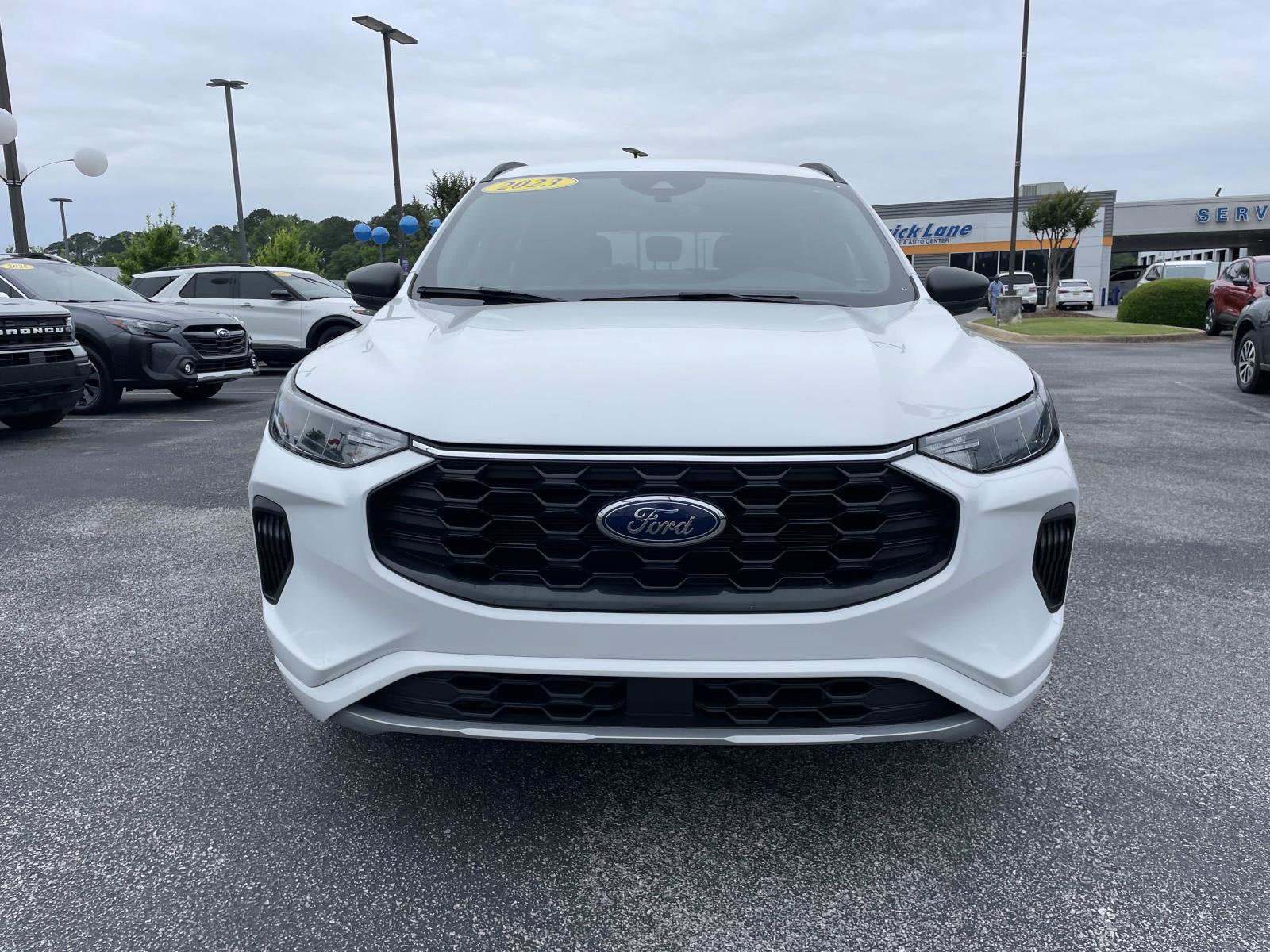 Used 2023 Ford Escape ST-Line w/ Equipment Group 301A FWD image 10