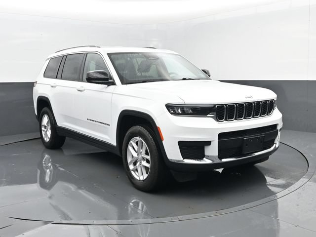 Used 2023 Jeep Grand Cherokee L Laredo AWD/4WD image 3