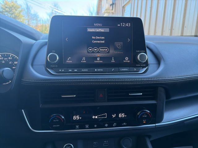 Used 2023 Nissan Rogue SV image 21