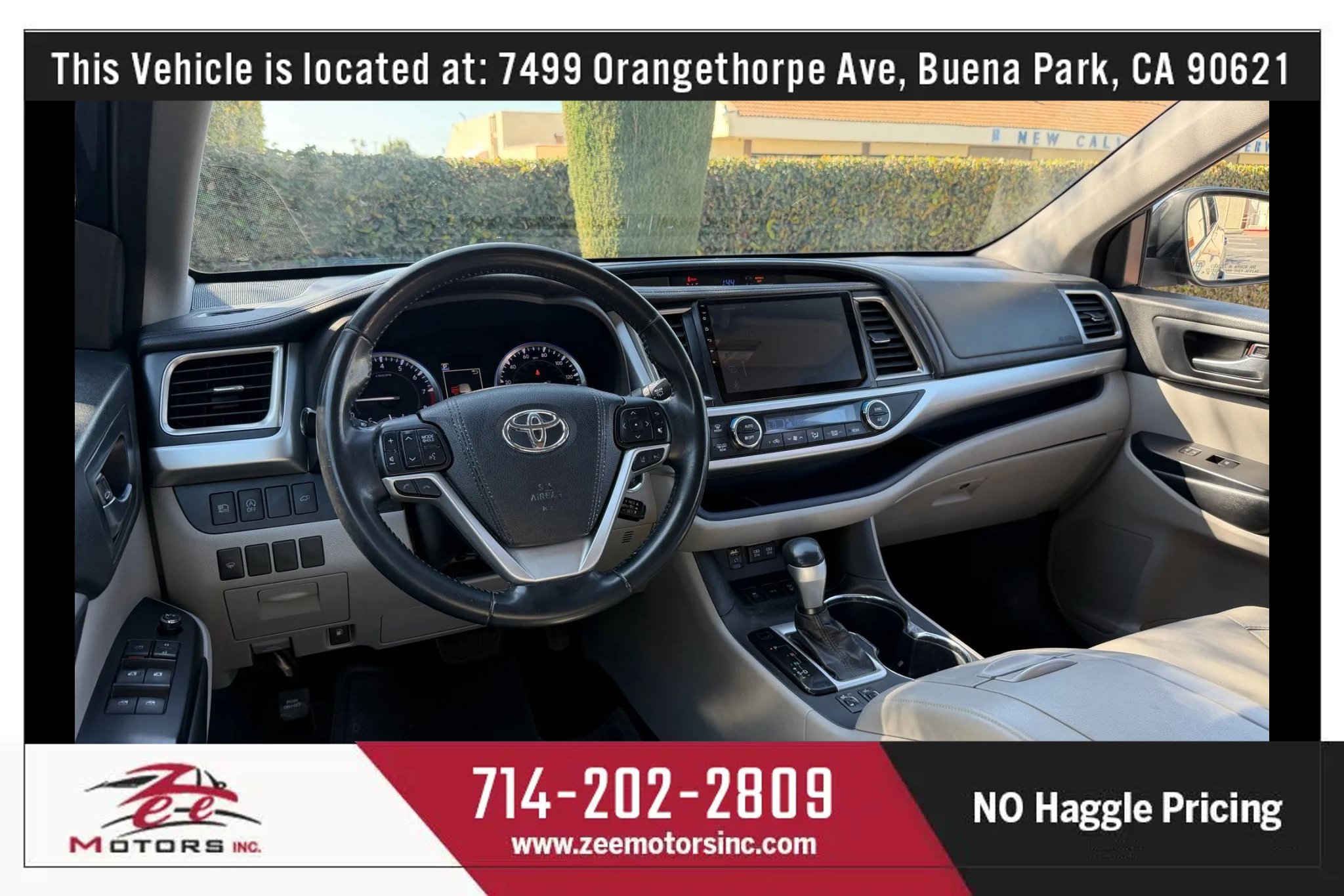 Used 2018 Toyota Highlander XLE w/ Carpet Mat Package (TMS) image 17