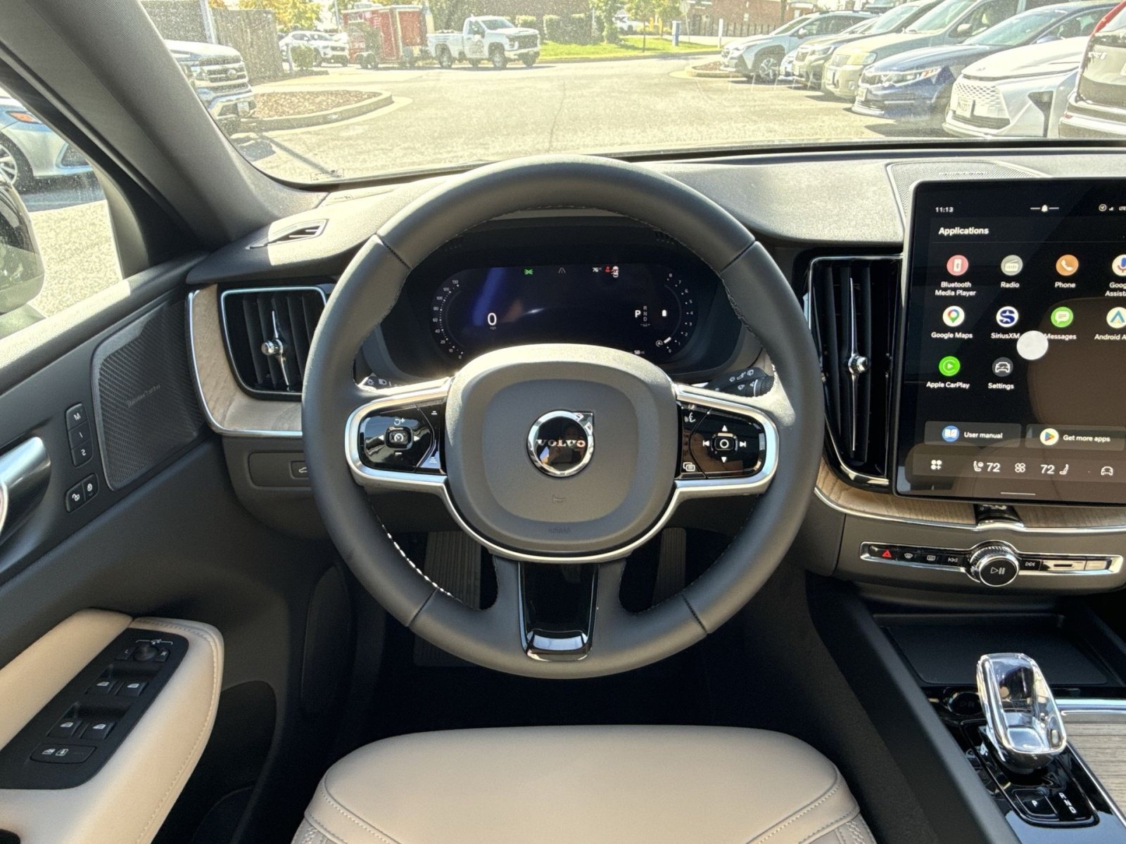 New 2027 Volvo XC60 B5 Plus AWD/4WD image 16