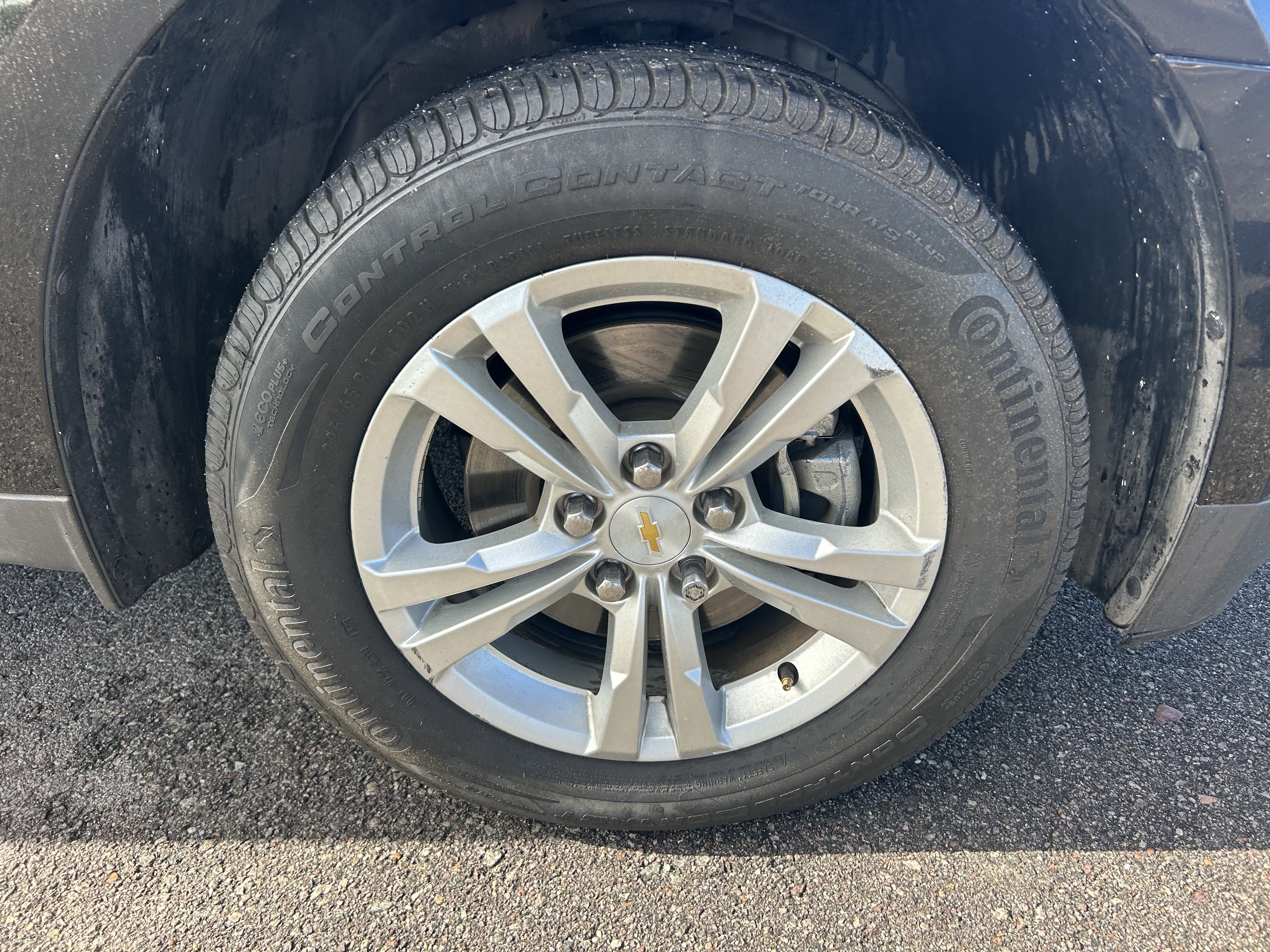 Used 2015 Chevrolet Equinox LS FWD image 9