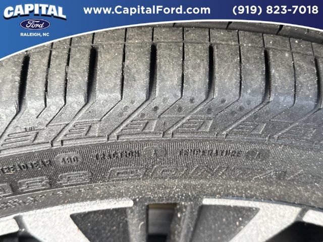 Used 2025 Volvo XC60 B5 Plus w/ Protection Package Premier AWD/4WD image 14