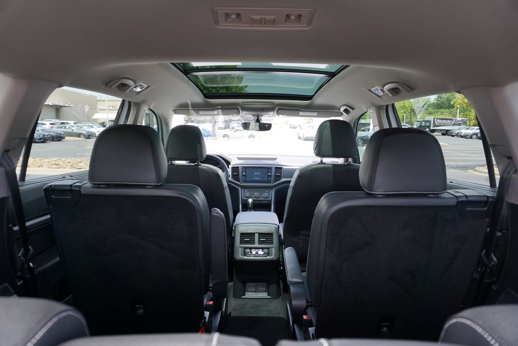 Used 2021 Volkswagen Atlas SE w/ Panoramic Sunroof Package FWD image 32