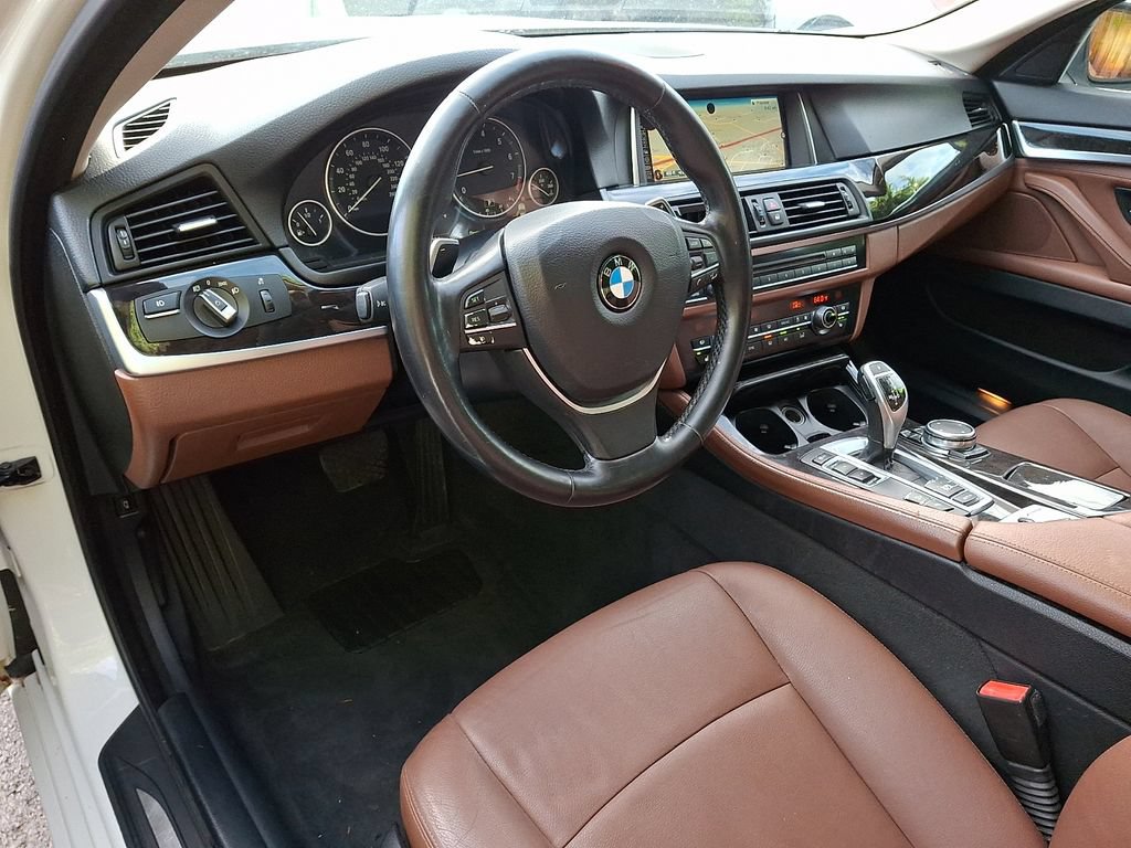 Used 2016 BMW 528i xDrive Sedan AWD/4WD image 9