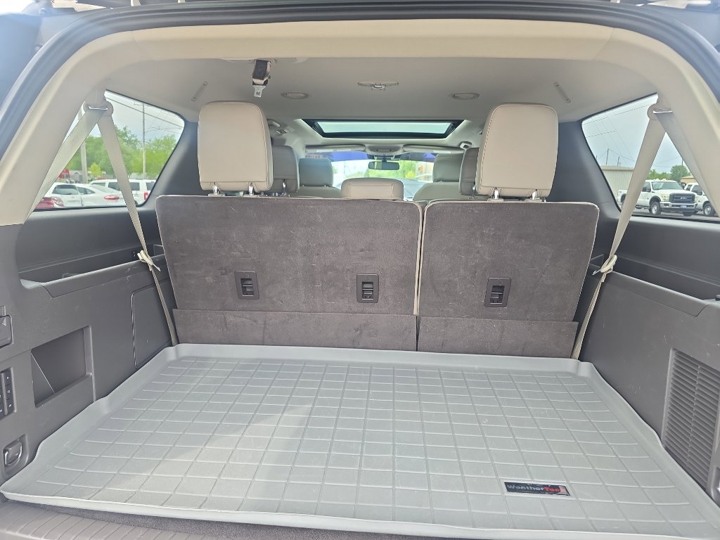 Used 2018 Ford Expedition Max Limited w/ Equipment Group 301A AWD/4WD image 11