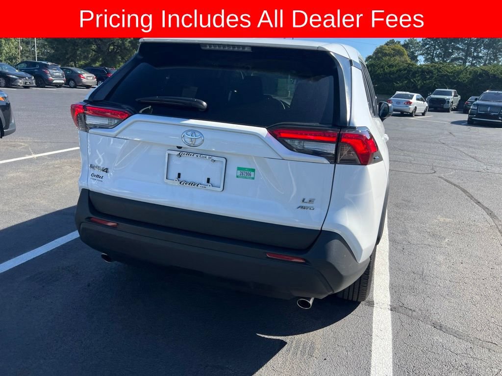 Used 2025 Toyota RAV4 LE AWD/4WD image 20