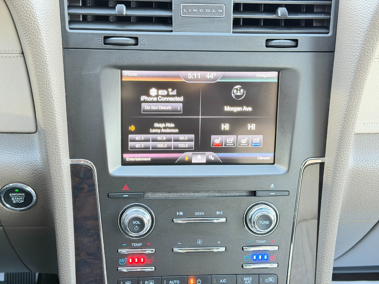 Used 2015 Lincoln Navigator L 4WD image 23