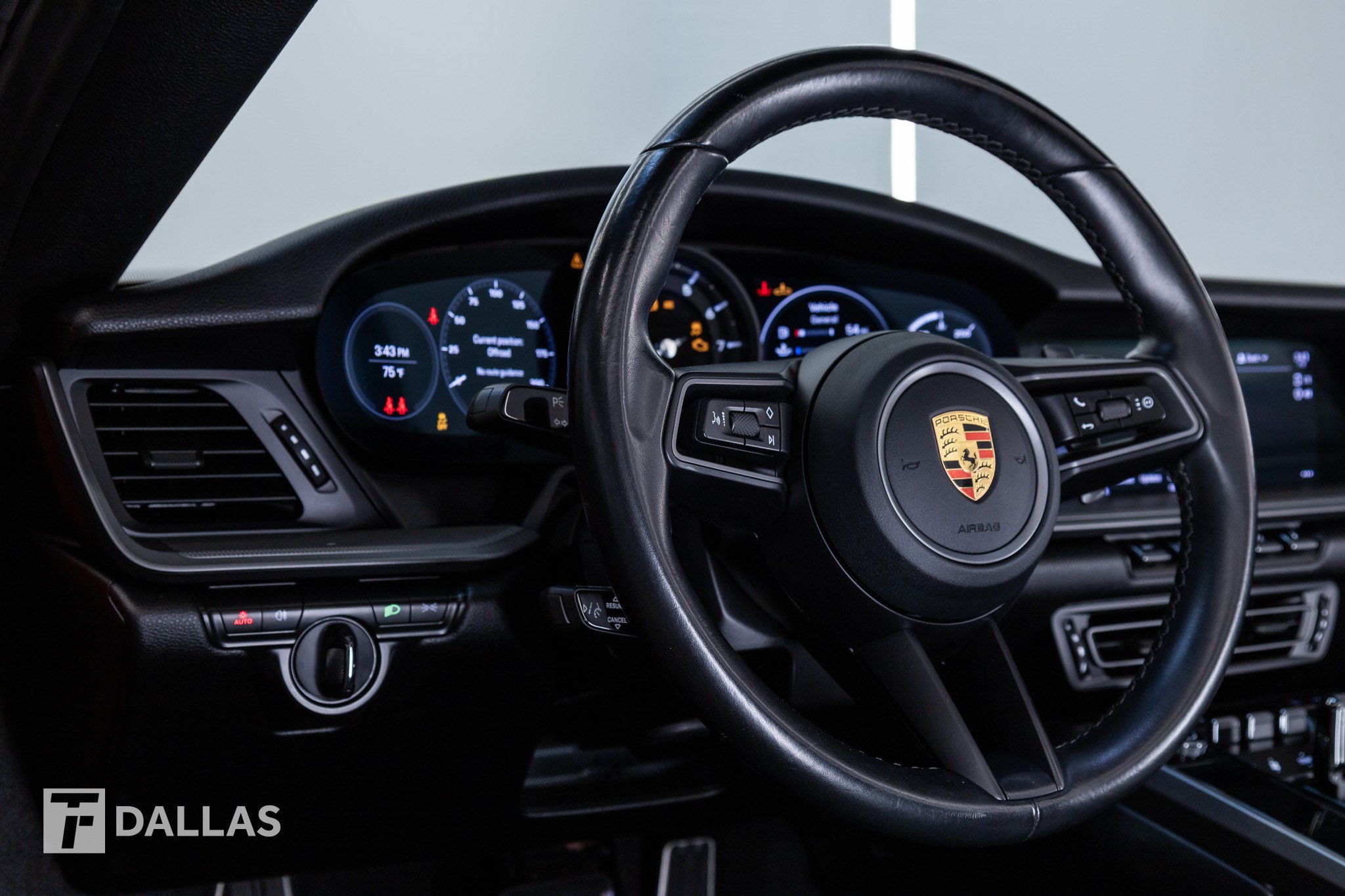 Used 2022 Porsche 911 Carrera RWD image 23