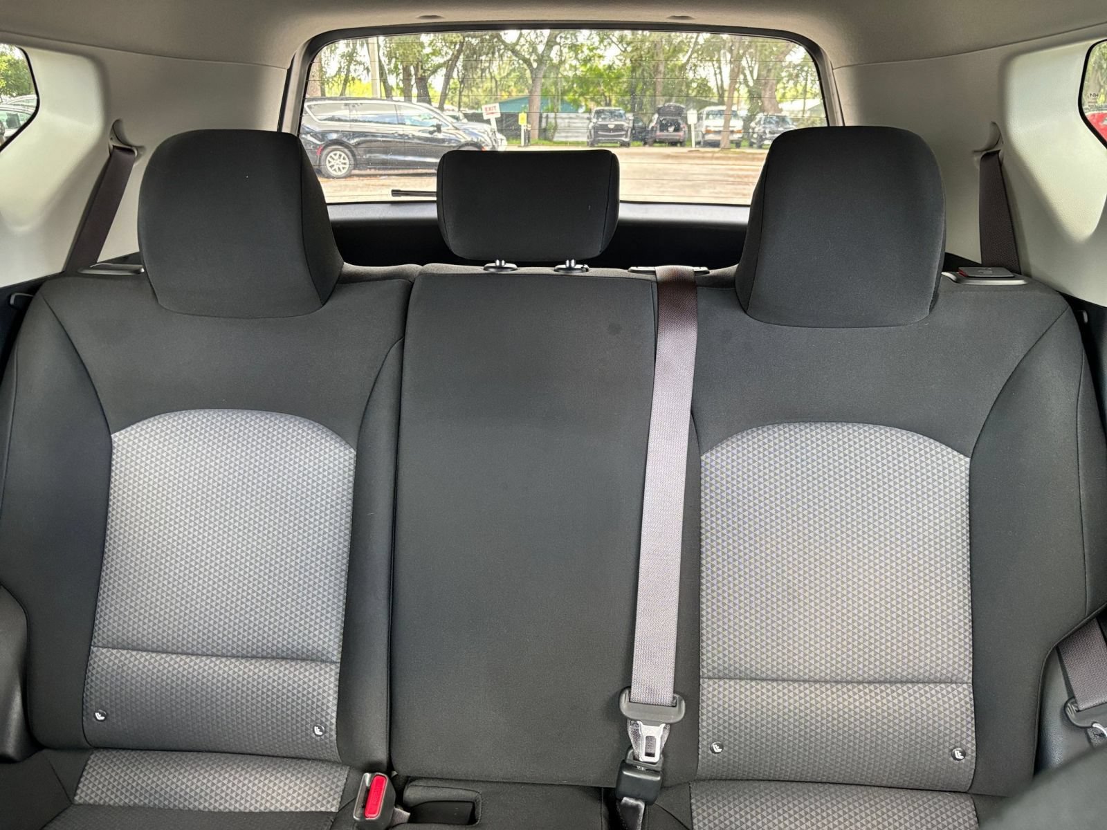 Used 2025 Kia Soul LX w/ LX Technology Package FWD image 35