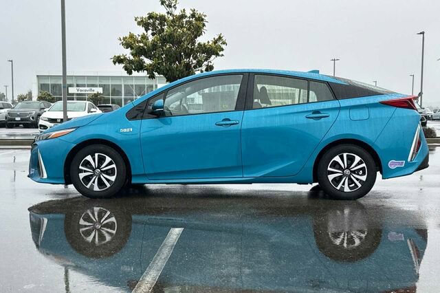 Used 2019 Toyota Prius Prime Plus FWD image 7