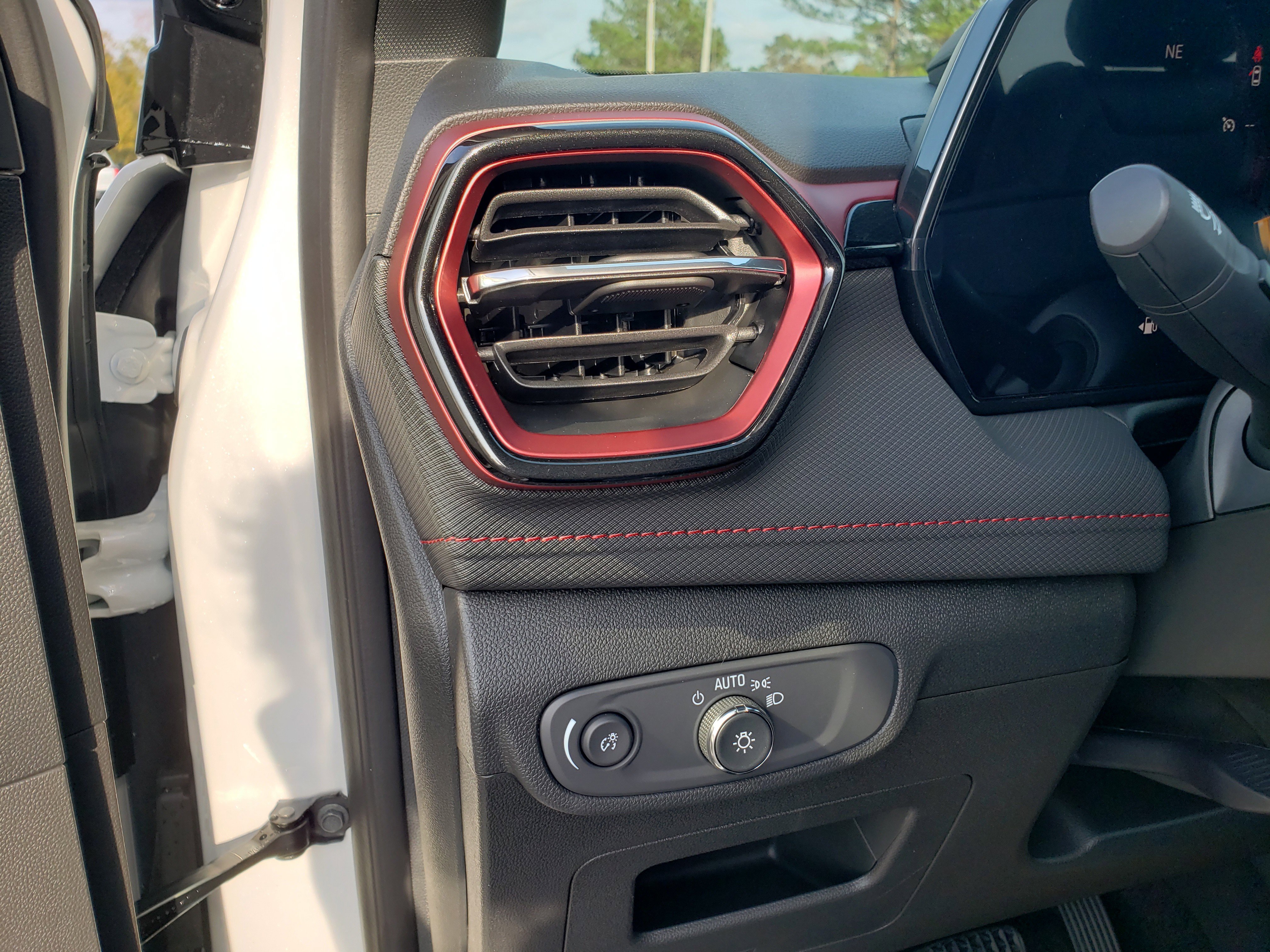 New 2026 Chevrolet TrailBlazer RS image 14