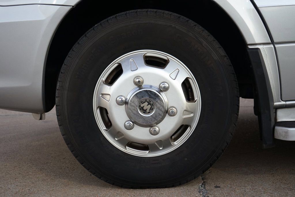 Used 2015 Mercedes-Benz Sprinter 3500 image 46