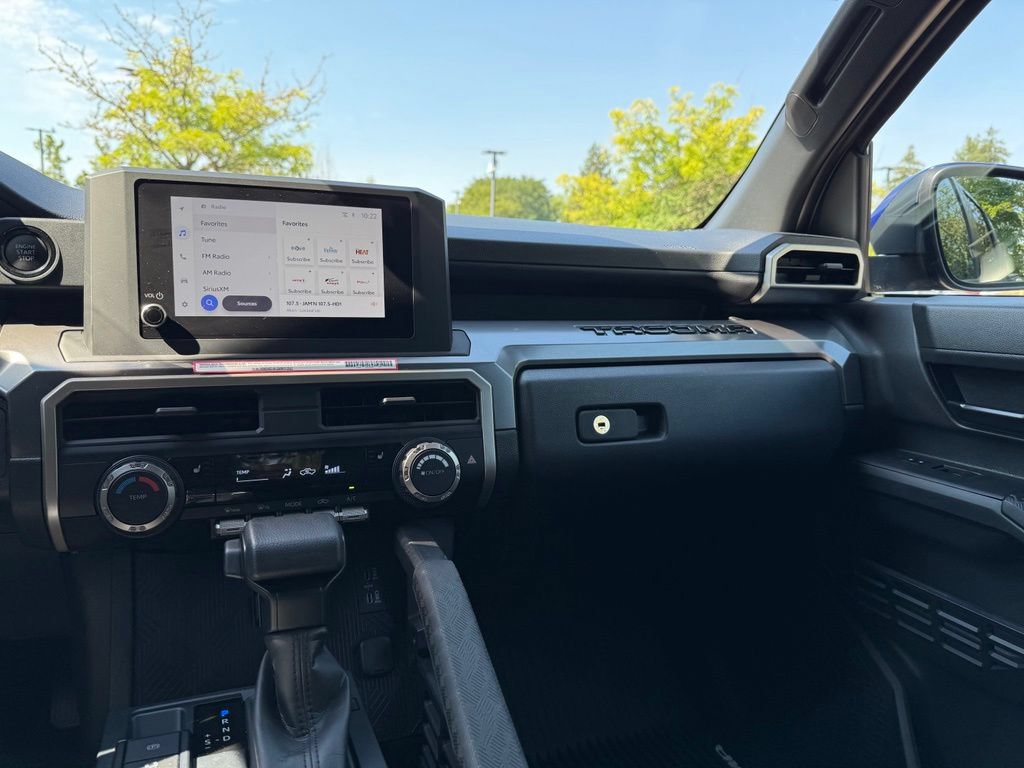 Certified 2024 Toyota Tacoma SR5 AWD/4WD image 25