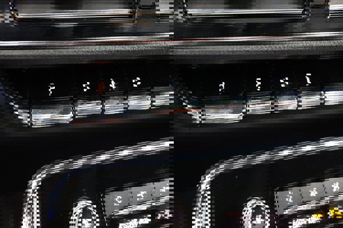 Used 2023 Lincoln Navigator Reserve image 6