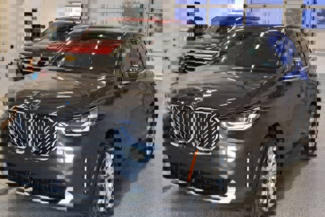 New 2025 BMW X3 xDrive30i w/ Convenience Package image 9