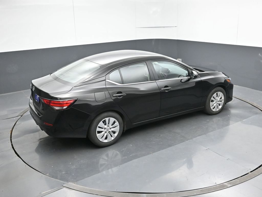 Used 2025 Nissan Sentra S image 49