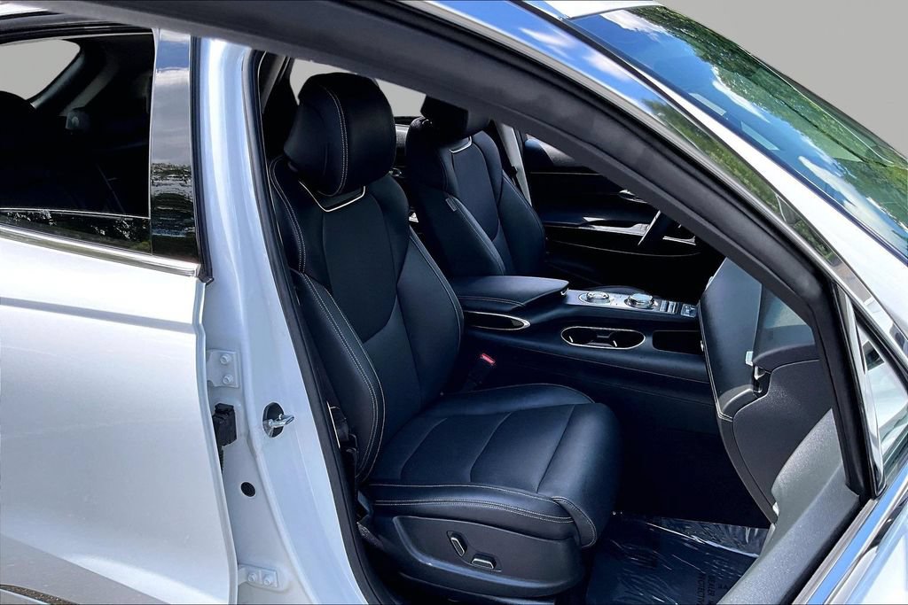Used 2024 Genesis GV70 2.5T AWD/4WD image 22