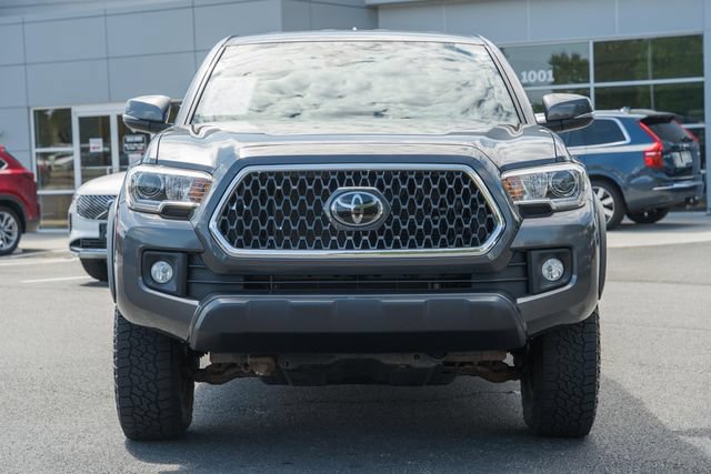 Used 2018 Toyota Tacoma TRD Off-Road w/ Four Season Floor Mat Package AWD/4WD image 2