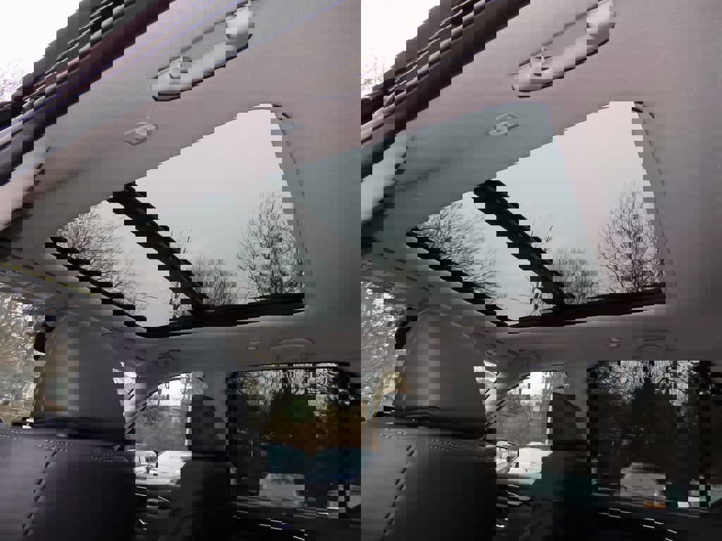 New 2025 Honda Pilot Touring image 17