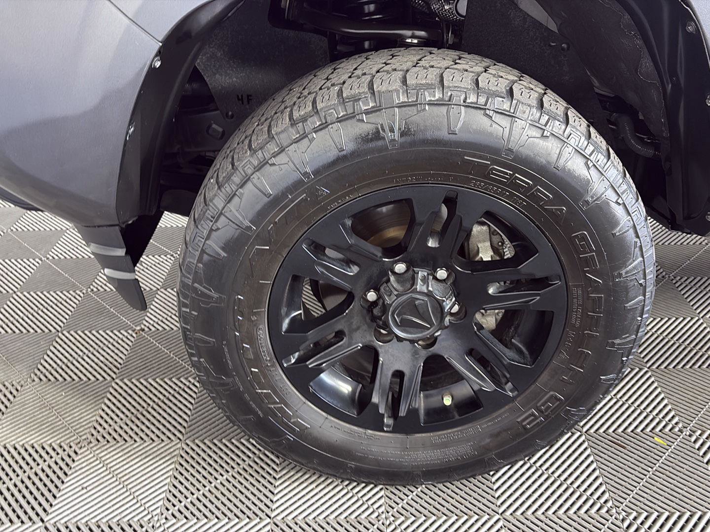 Used 2022 Toyota Tacoma SR AWD/4WD image 17