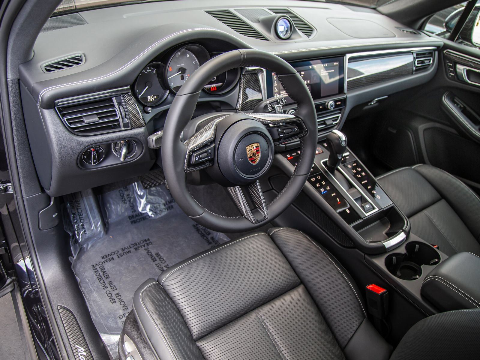 Certified 2026 Porsche Macan S AWD/4WD image 4
