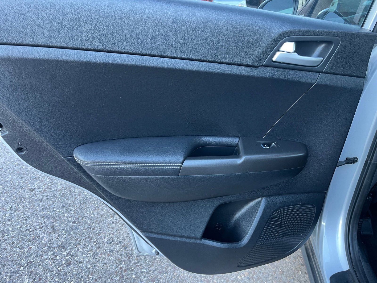 Used 2018 Kia Sportage LX image 16