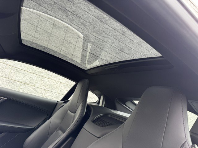 Used 2021 Jaguar F-TYPE Coupe RWD image 24