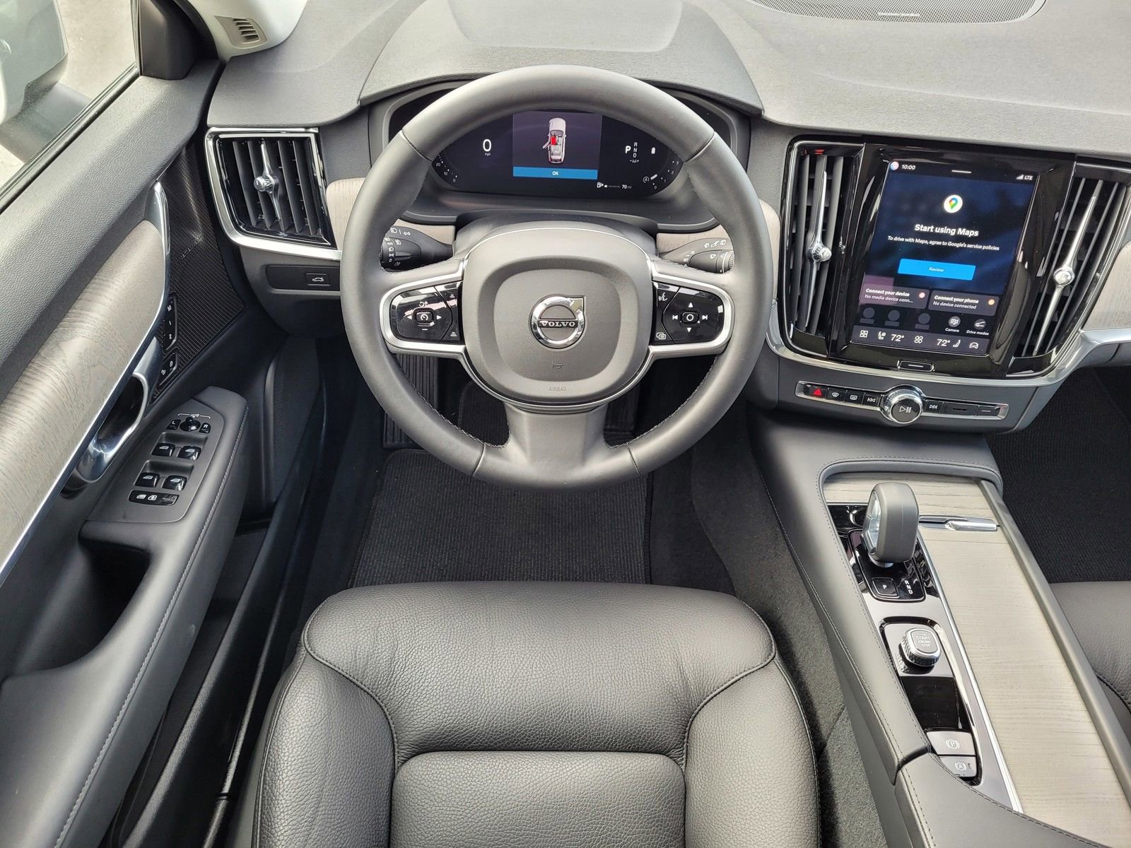 Certified 2025 Volvo V90 B6 Cross Country Plus image 13