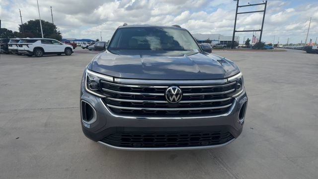 Used 2025 Volkswagen Atlas SE FWD image 3