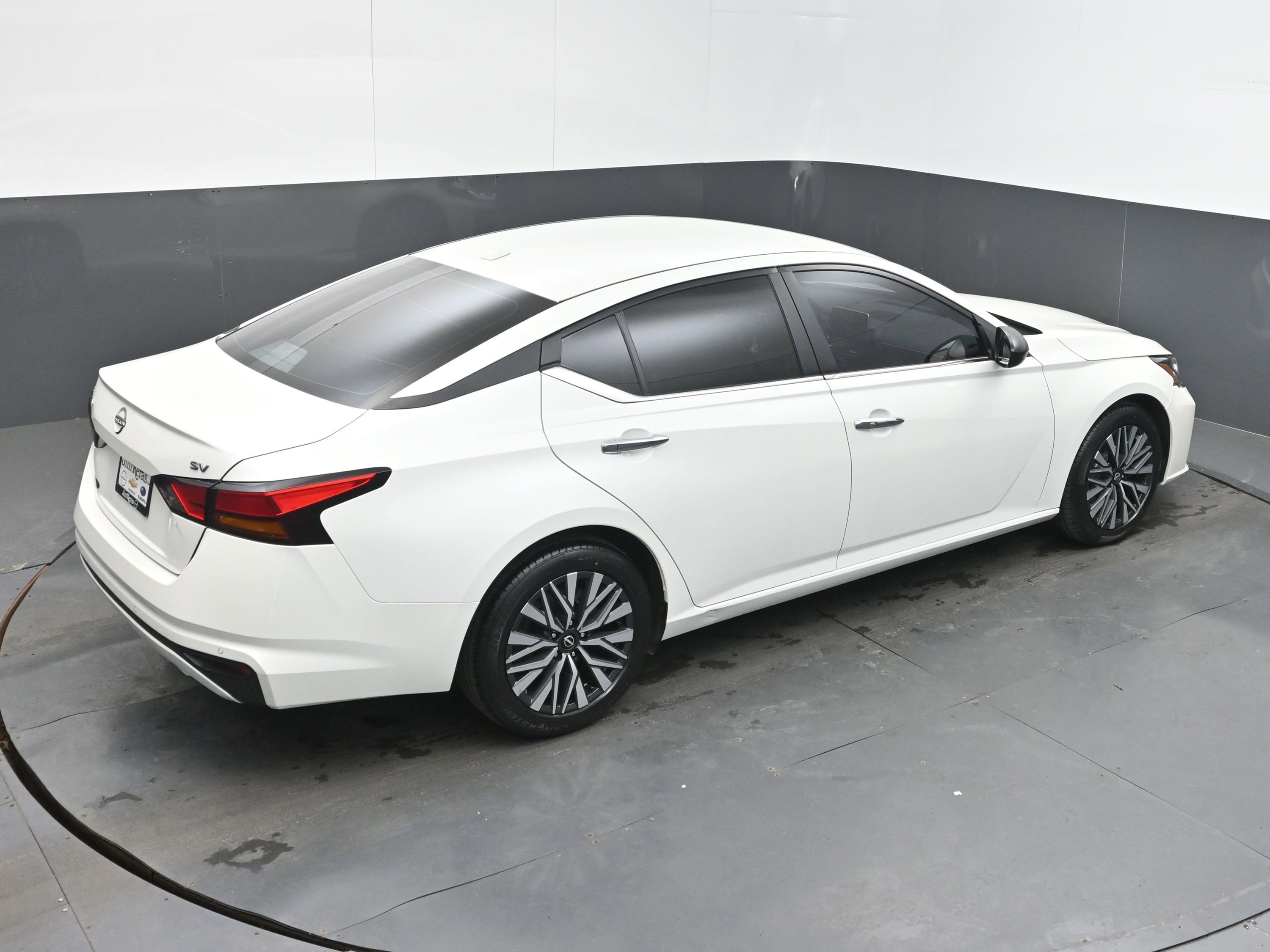 Used 2024 Nissan Altima 2.5 SV image 35