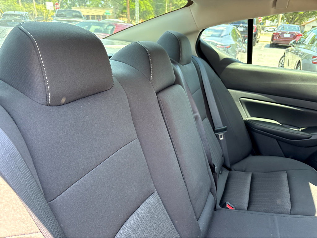 Used 2025 Nissan Altima 2.5 SV w/ SV Special Edition Package image 13