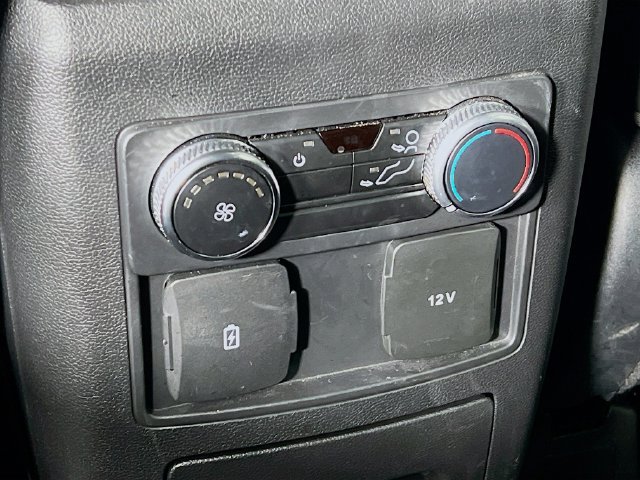 Used 2022 Ford Explorer XLT w/ Equipment Group 202A AWD/4WD image 35