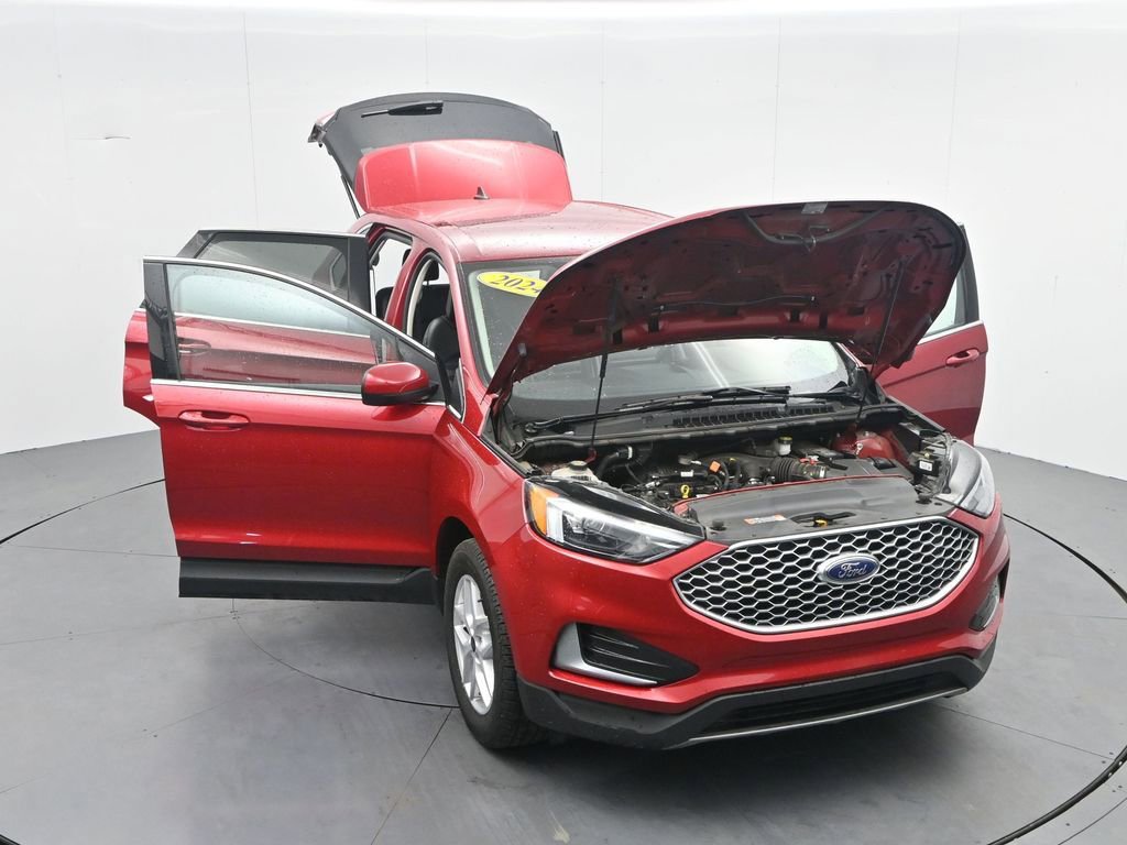 Certified 2024 Ford Edge SEL AWD/4WD image 32