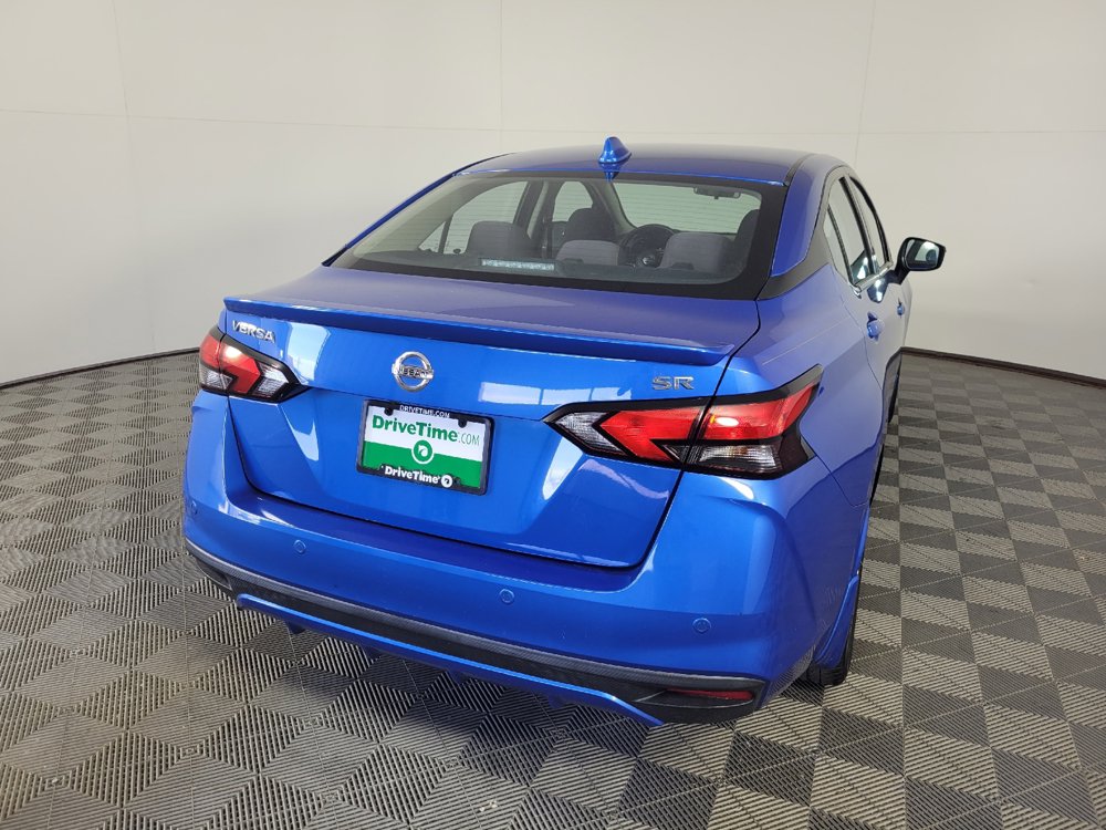 Used 2021 Nissan Versa SR FWD image 7