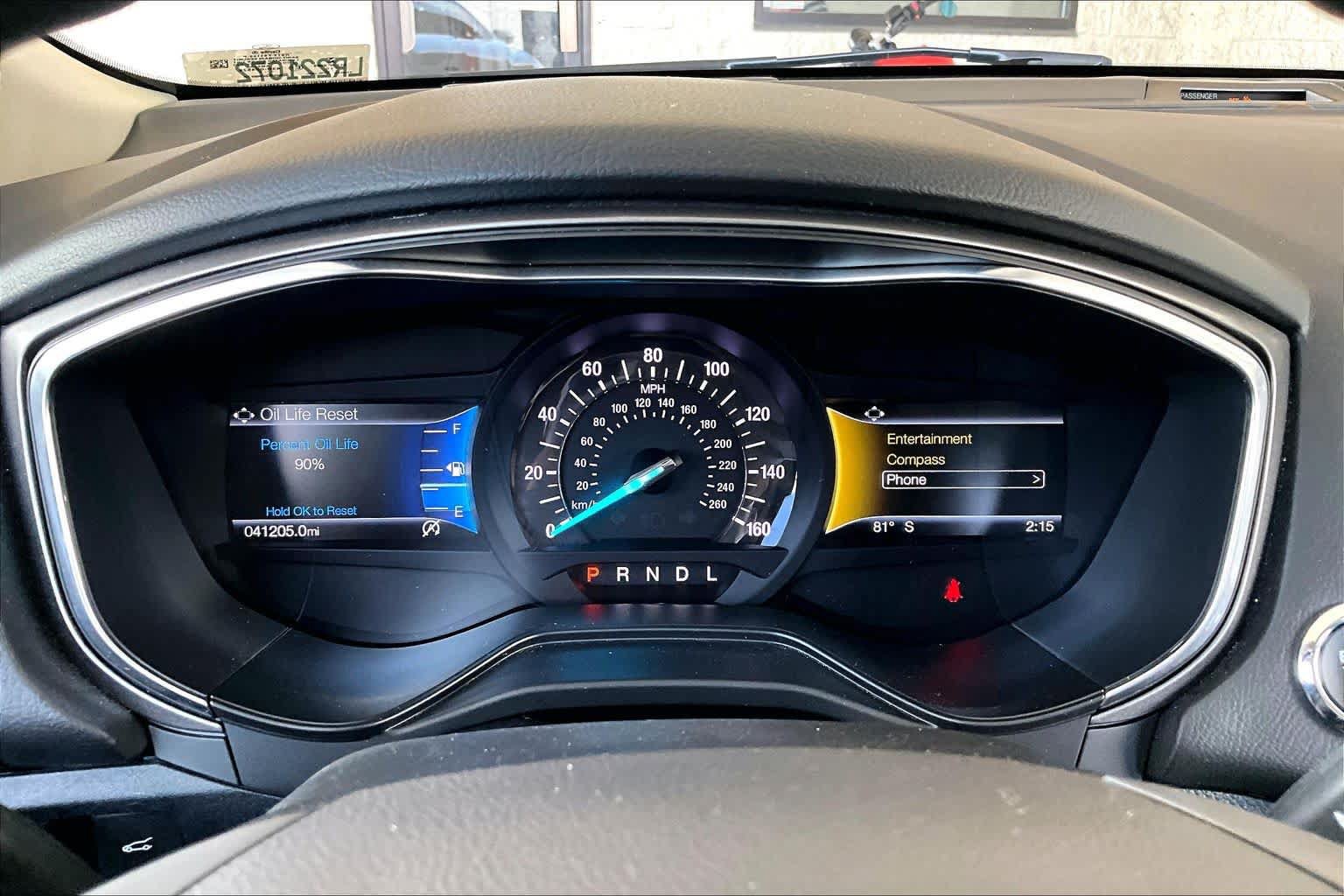 Used 2020 Ford Fusion SE FWD image 25