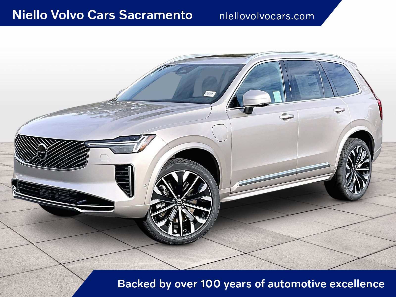 New 2026 Volvo XC90 T8 Plus w/ Protection Package Premier image 1