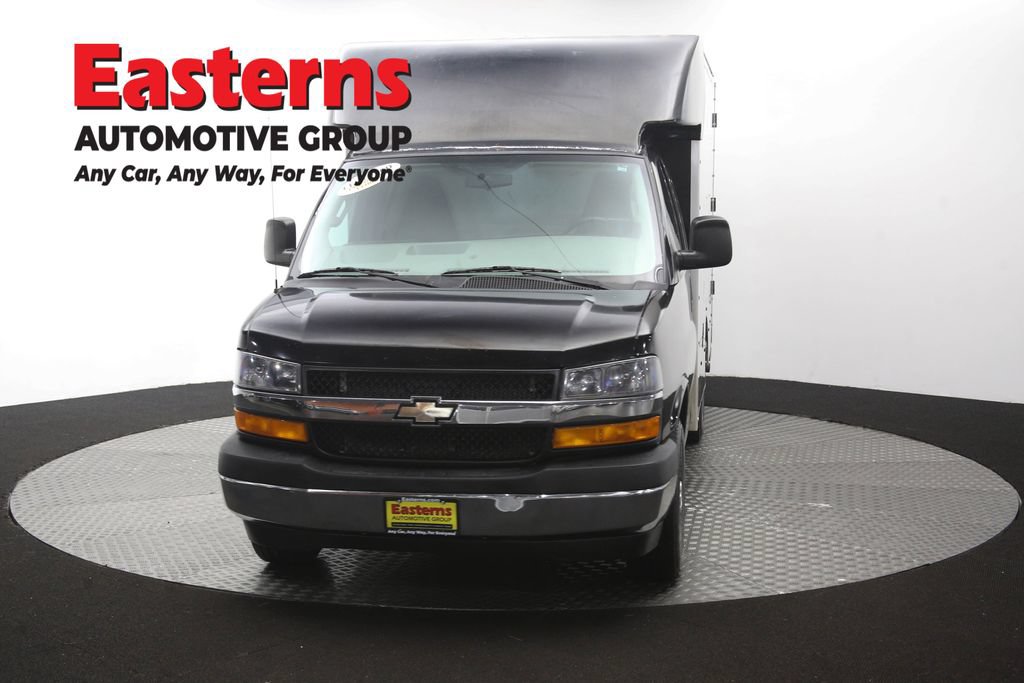 Used 2017 Chevrolet Express 3500 RWD image 50