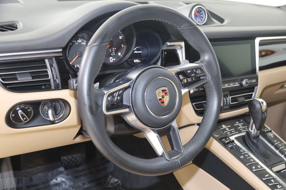 Used 2019 Porsche Macan AWD/4WD image 6