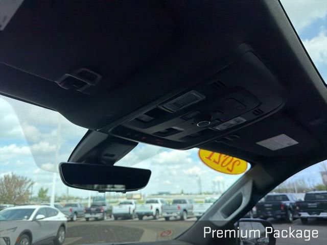 Used 2021 Chevrolet Tahoe Premier w/ Premium Package image 31