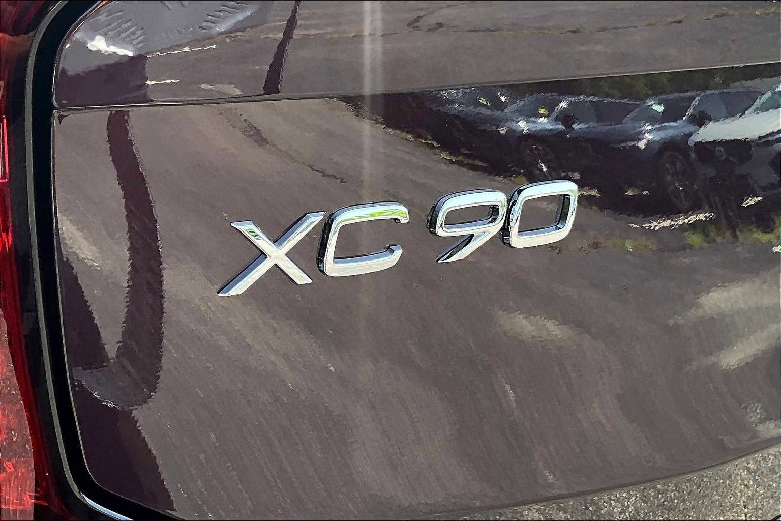 New 2026 Volvo XC90 B6 Plus w/ Protection Package Premier image 6