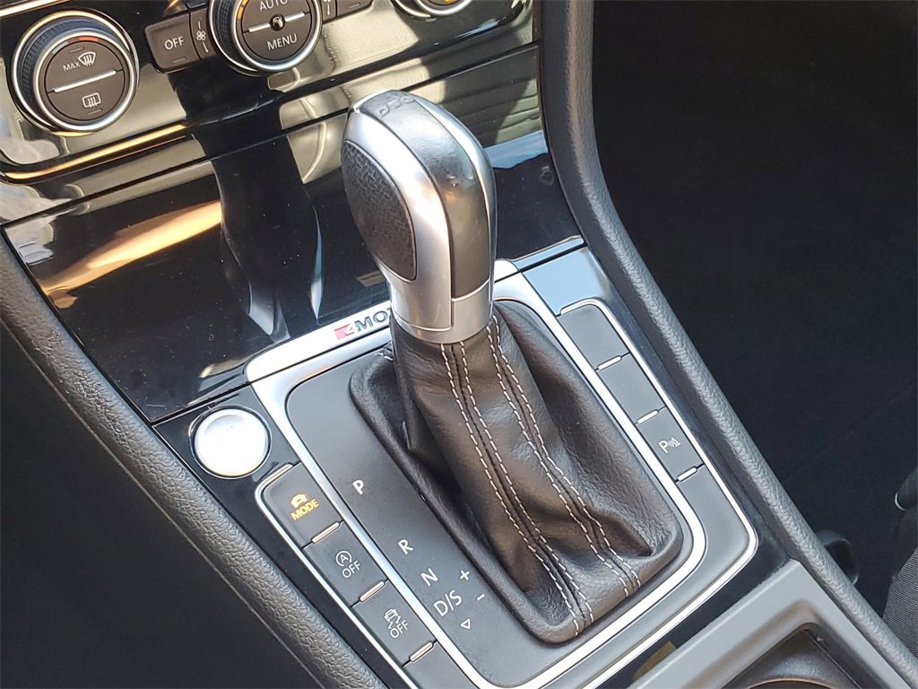 Used 2019 Volkswagen Golf R 4-Door image 29