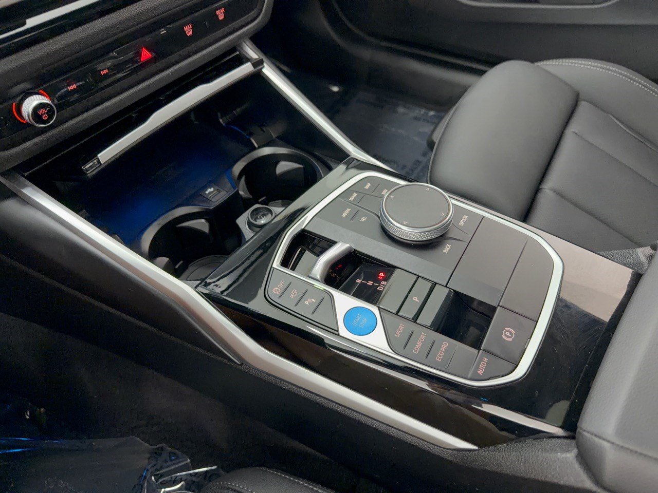 Certified 2024 BMW i4 eDrive40 w/ Premium Package RWD image 22