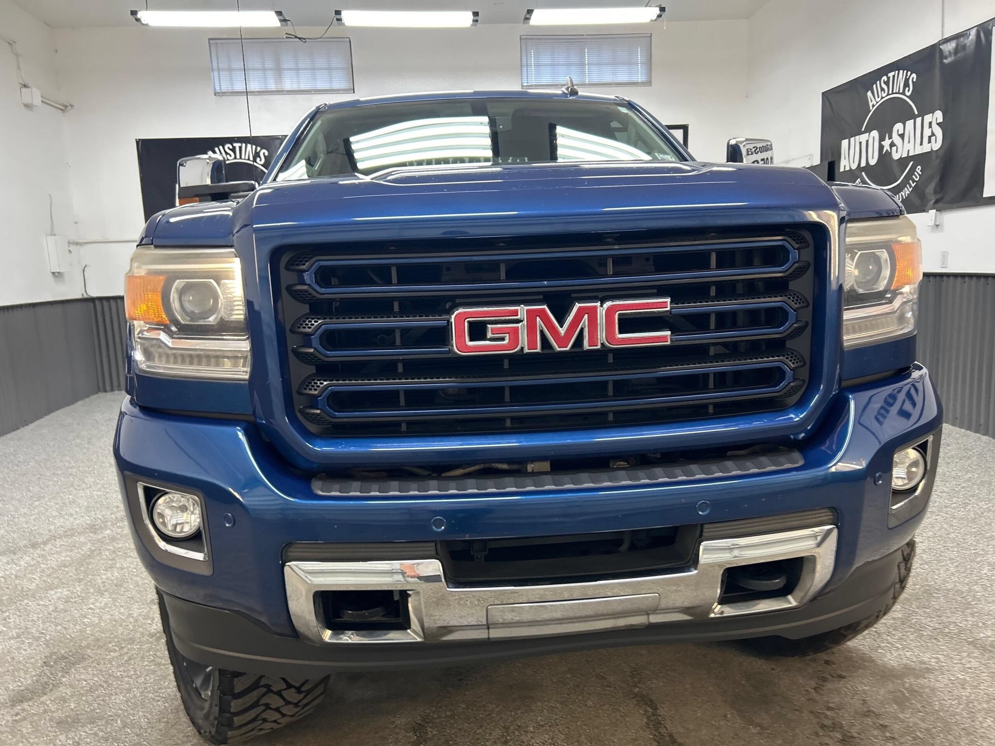 Used 2015 GMC Sierra 3500 SLT AWD/4WD image 2