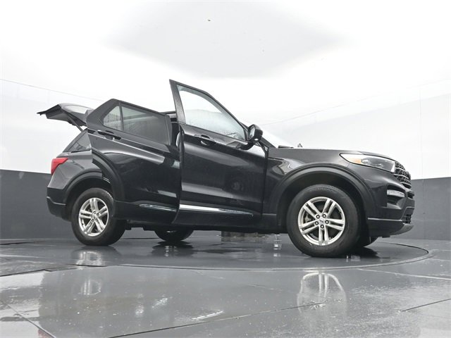 Used 2022 Ford Explorer XLT w/ Equipment Group 202A image 33