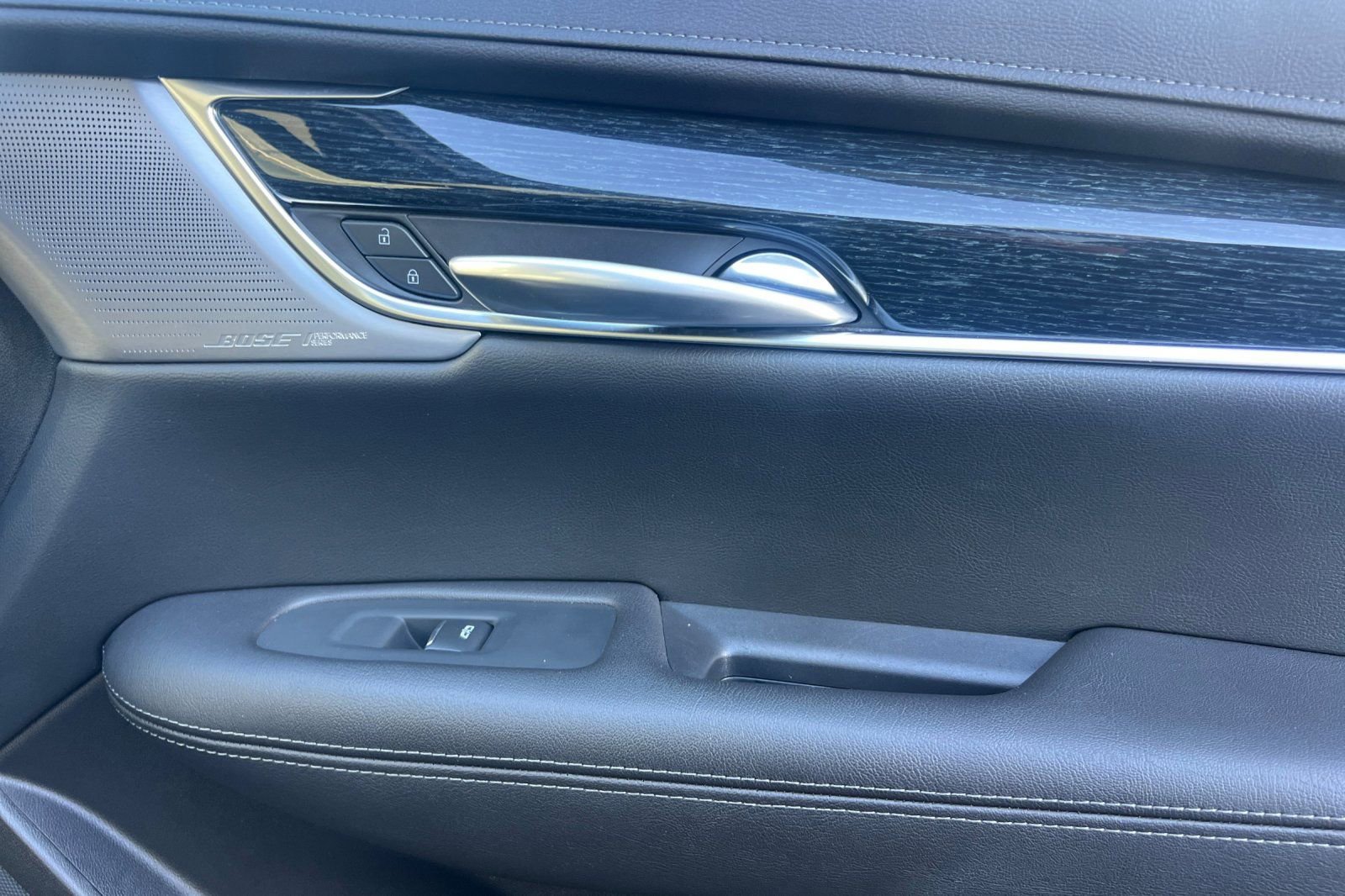 Used 2025 Cadillac XT5 Premium Luxury image 20