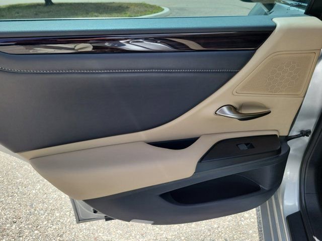 Used 2019 Lexus ES 350 image 12