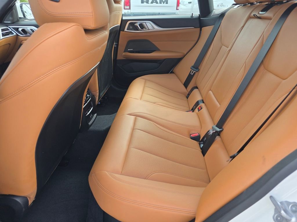 Used 2025 BMW i4 eDrive40 w/ Premium Package image 17
