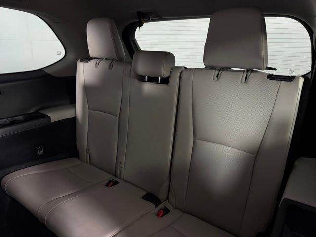 Used 2025 Toyota Grand Highlander AWD image 18
